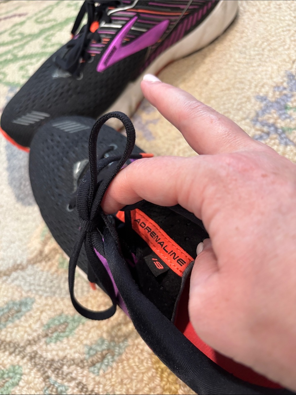 Brooks Adrenaline 19 Running Shoes, 9.5 Wide - Picture 2 of 5